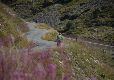 Alpe d’Huez: the Sarenne Gorges by e-bike