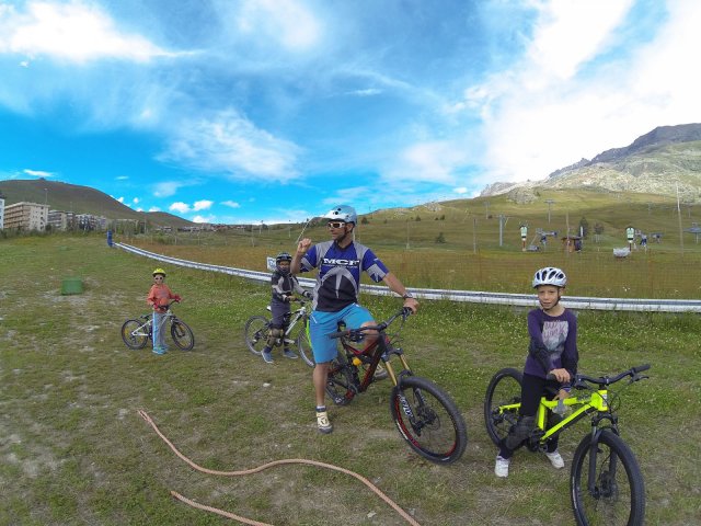 Ecole MCF Alpe d’Huez – Mountain bike and Road bike courses_Alpe d’Huez